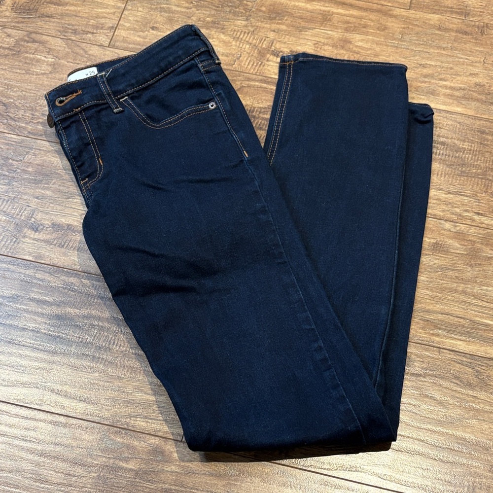 Hollister Women's Skinny Jeans in Dark Indigo with Contrast Stitching